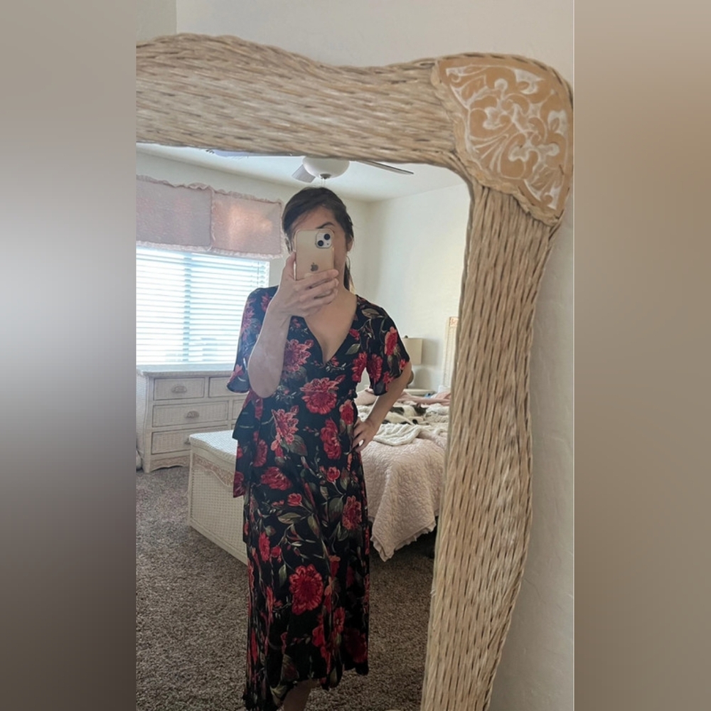 Forever 21 Black and Red Floral Midi Dress